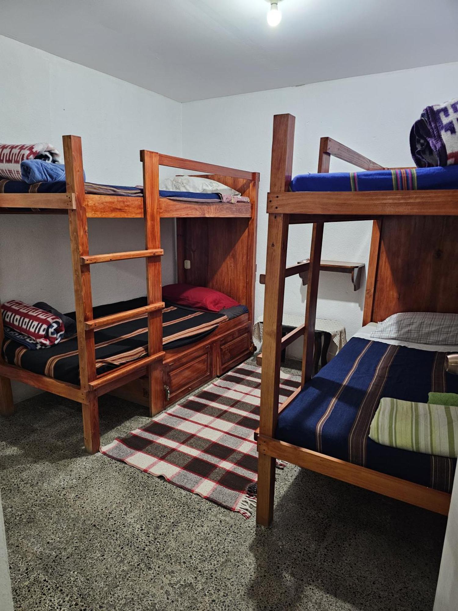 Hostal The Friends 파나하첼 외부 사진